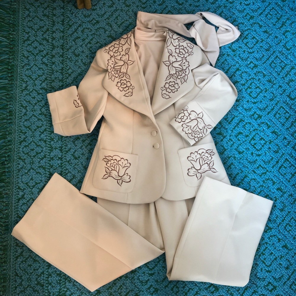Fabulous Vintage Lilli Ann Suit